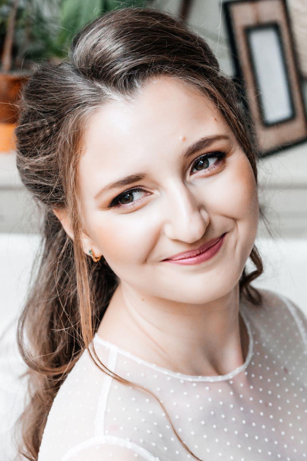 Olga Kitel CV photo